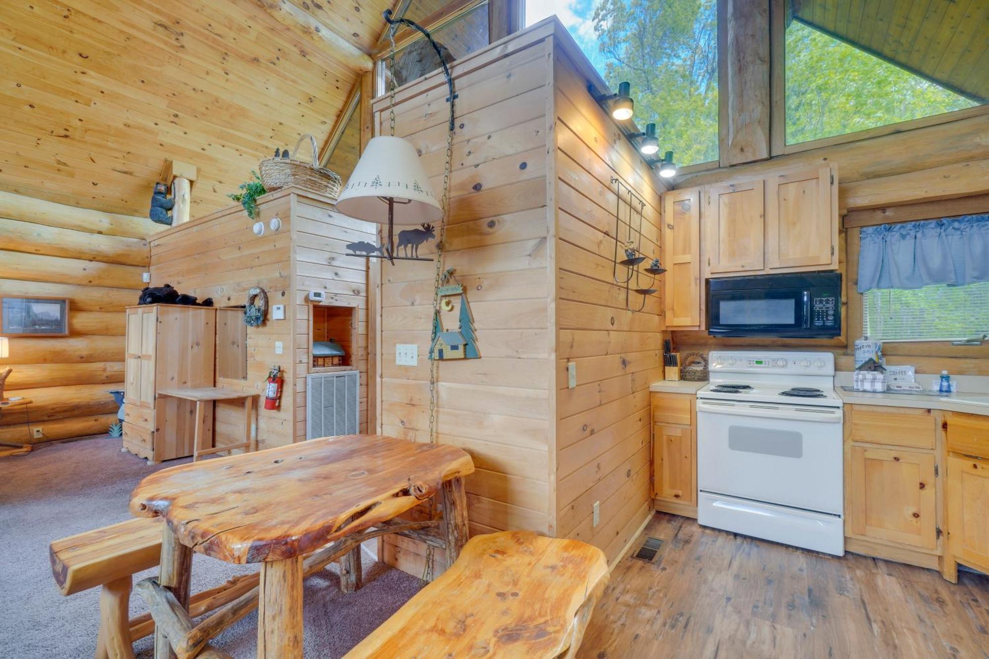 Gatlinburg Cabin With Hot Tub About 11 Miles To Downtown Kültér fotó